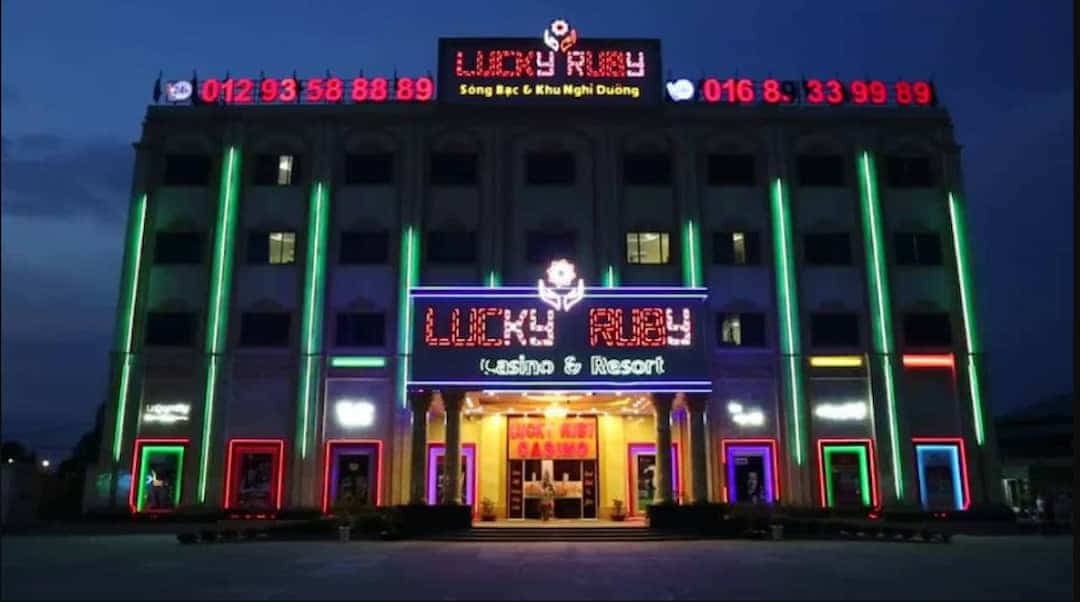 Trung tâm sòng bạc sầm uất và hiện đại ở Lucky Ruby Border Casino