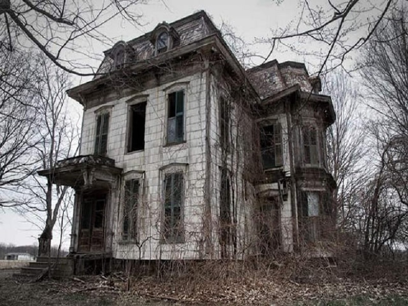 Mơ nhà cũ bỏ hoang